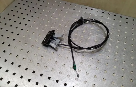Renault Kadjar Engine bonnet/hood lock release cable 
