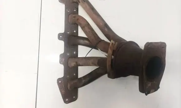 Volvo C30 Exhaust manifold
