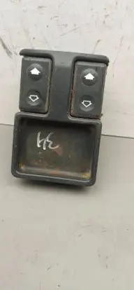 BMW 5 E34 Electric window control switch 1374491