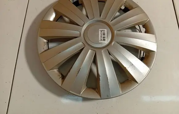 Ford Transit - Tourneo Connect R15 wheel hub/cap/trim 