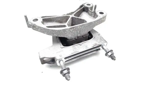 DS Automobiles 3 Crossback Engine mount bracket 9826533880