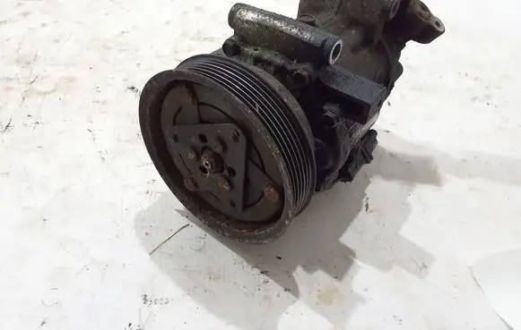 Renault Kangoo II Air conditioning (A/C) compressor (pump) 8200866437