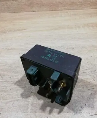 Peugeot 307 Glow plug pre-heat relay 9639912580