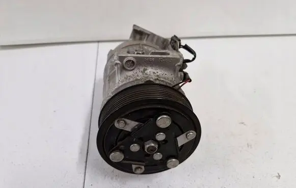Renault Megane IV Air conditioning (A/C) compressor (pump) 926001268R