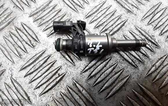 Skoda Yeti (5L) Fuel injector 04E906036Q 0261500354