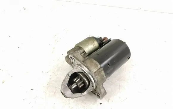 Mercedes-Benz C W204 Starter motor 0051513901 0001107406