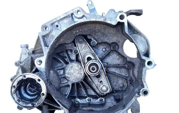 Volkswagen Golf V Manual 5 speed gearbox FXQ