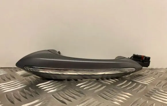 BMW 6 F06 Gran coupe Front door exterior handle 7305284
