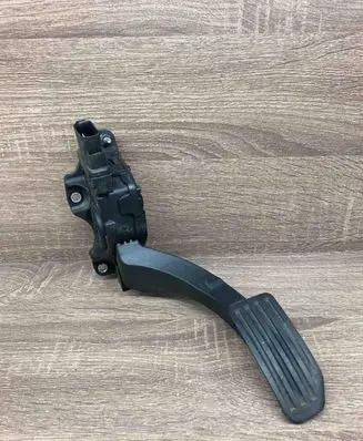 Volvo S60 Accelerator throttle pedal 6G929F836CD 6PV009220 Used