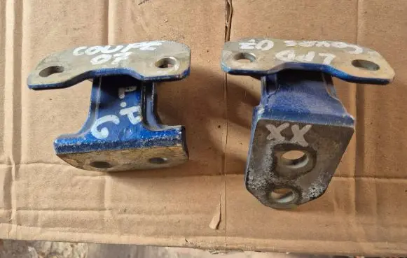 Hyundai Coupe Front door hinge set 