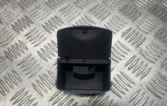 Ford Focus Car ashtray 98ABA048A42B 98ABA046A42B