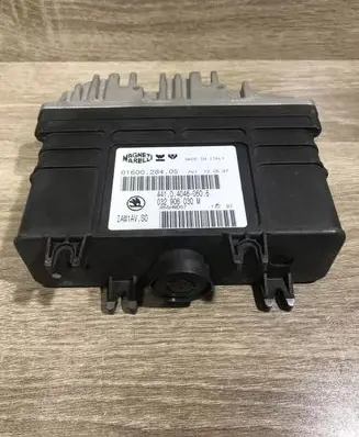 Skoda Felicia I Engine control unit/module ECU 032906030M 6160028405