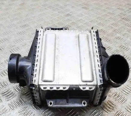 Mercedes-Benz C W205 Intercooler radiator A6510901800