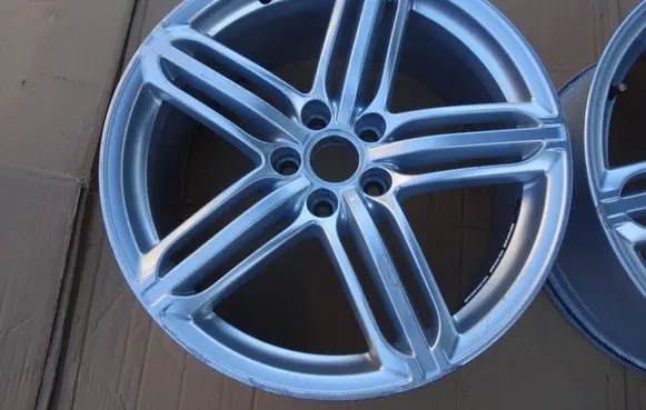 Audi Q3 8U R19 alloy rim 8U0601025H