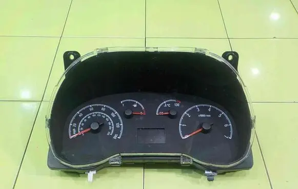 Opel Combo D Speedometer (instrument cluster) 503015160401
