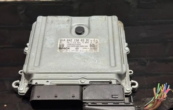 Mercedes-Benz E W211 Engine control unit/module A6421500391 0281012785 1039S14075