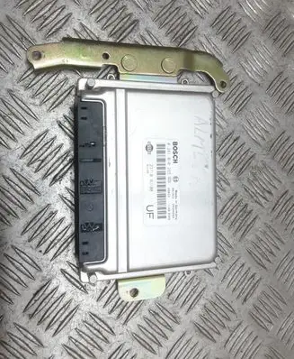 Nissan Almera N16 Engine control unit/module 0281010265