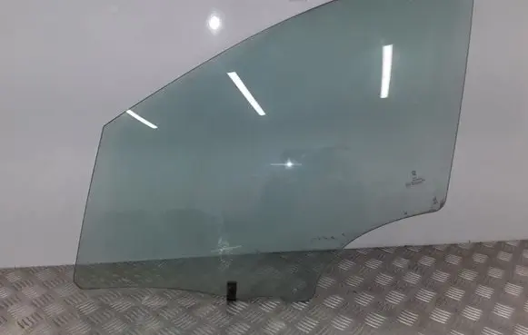 Peugeot 407 Front door window glass four-door 43R000262 DOT18AS2M504
