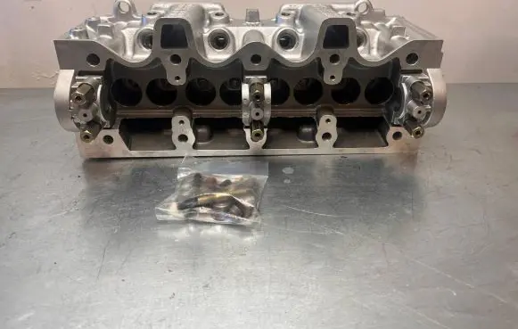Peugeot 106 Engine head 908070 AMC908070 0200F5