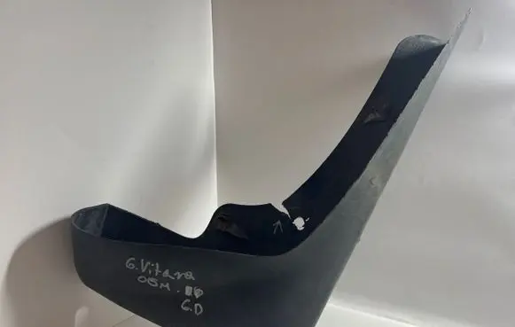 Suzuki Grand Vitara II Front mudguard 90065J12