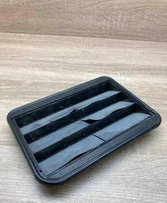 BMW 4 F32 F33 Quarter panel pressure vent 9176945