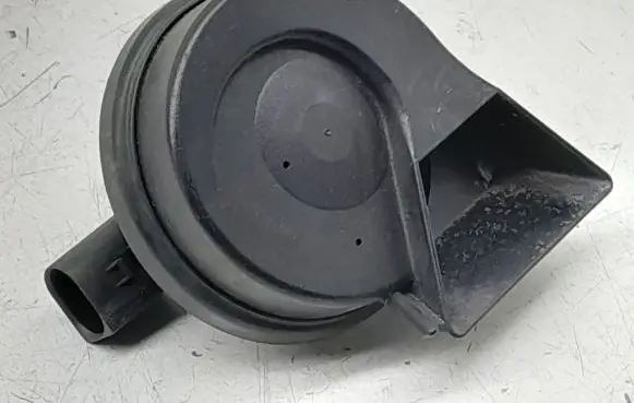 Audi A4 S4 B8 8K Horn signal 8T0951221A