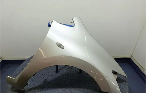 Toyota Auris 150 Fender
