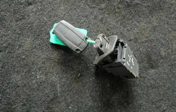 BMW X1 E84 Ignition lock 9194400