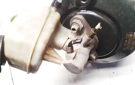 Opel Insignia A Master brake cylinder 41550110