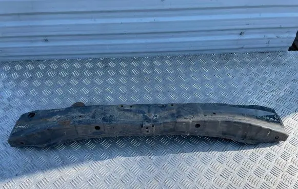 Mitsubishi Grandis Front bumper cross member