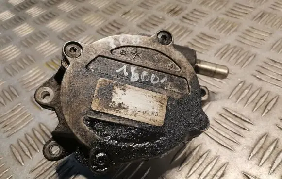 Mercedes-Benz CLK A209 C209 Vacuum pump 6422300065