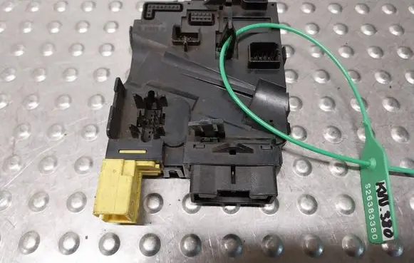 Volkswagen Touran I Steering angle sensor S26383380 1K0953549A