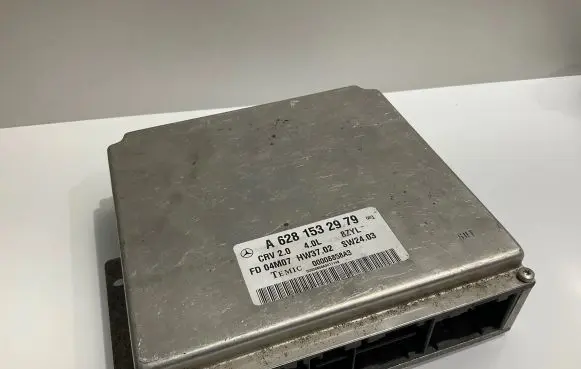 Mercedes-Benz E W211 Engine control unit/module A6281532979 00008858A3