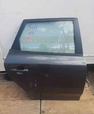 KIA Ceed Rear door