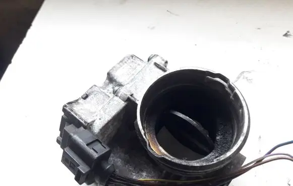 Skoda Octavia Mk2 (1Z) Engine shut-off valve 