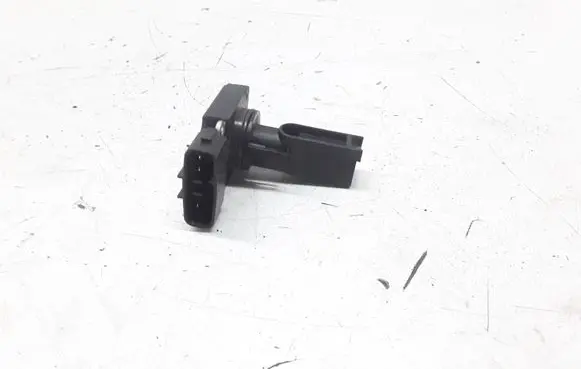 Toyota Avensis T250 Mass air flow meter 2220427010