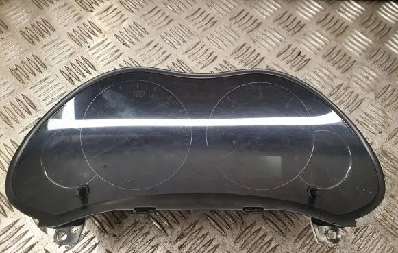 Toyota Avensis T250 Speedometer (instrument cluster) PPTD40
