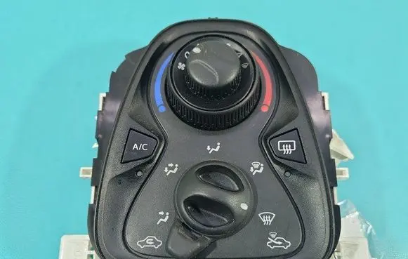 Toyota Aygo AB40 Climate control/heater control trim 55900-YV030 IMPRK1477114