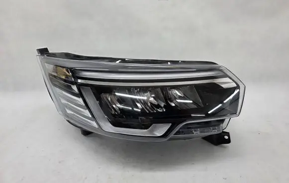 Renault Trafic III (X82) Headlight/headlamp 260102899R