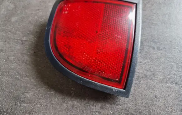 Mitsubishi L200 Rear tail light reflector 