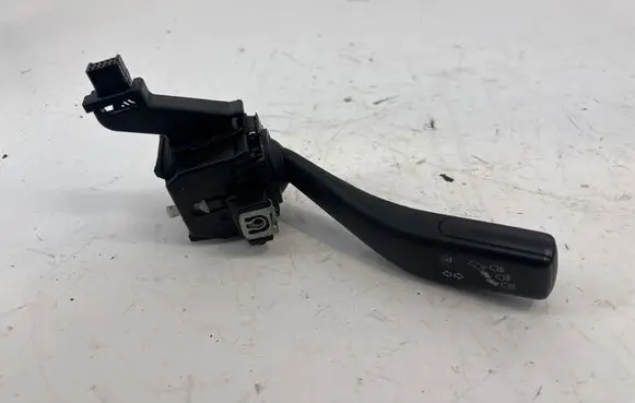 Volkswagen PASSAT B6 Indicator stalk ANP80H012C 4EF0253E 1K0953513E