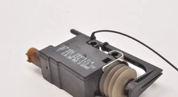 Porsche 911 Fuel tank cap lock motor 99762411300
