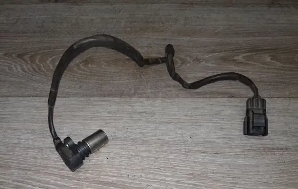 Camshaft position sensor