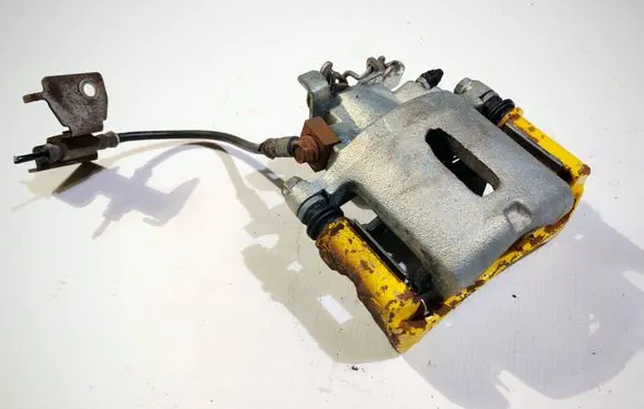 Ford Mustang V Brake caliper pad carrier rear bz185