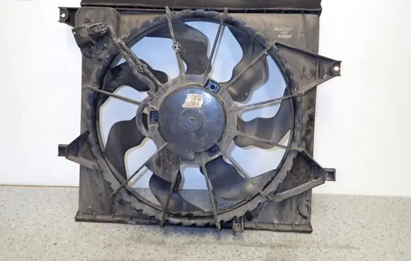 KIA Soul Air conditioning (A/C) fan (condenser) 