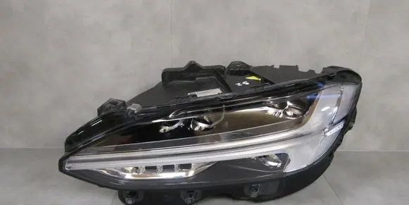 Volvo S90, V90 Headlight/headlamp 32228682