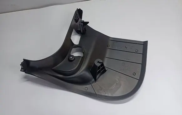 BMW 1 E81 E87 Foot area side trim 7067078 11242010 112420