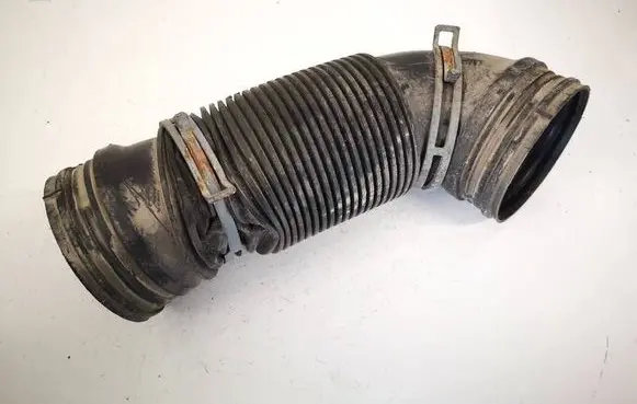 Air intake hose/pipe