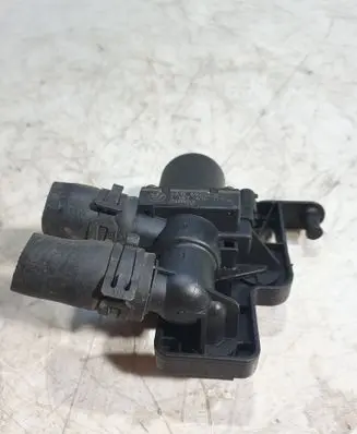 BMW 5 E60 E61 Coolant heater control valve 6920226 64116920226 040903