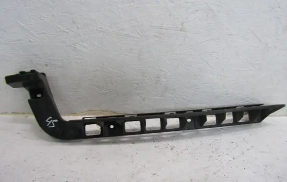 Skoda Octavia Mk3 (5E) Rear bumper mounting bracket 5E9807863